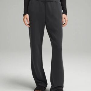 Softstreme High-Rise Pant Regular